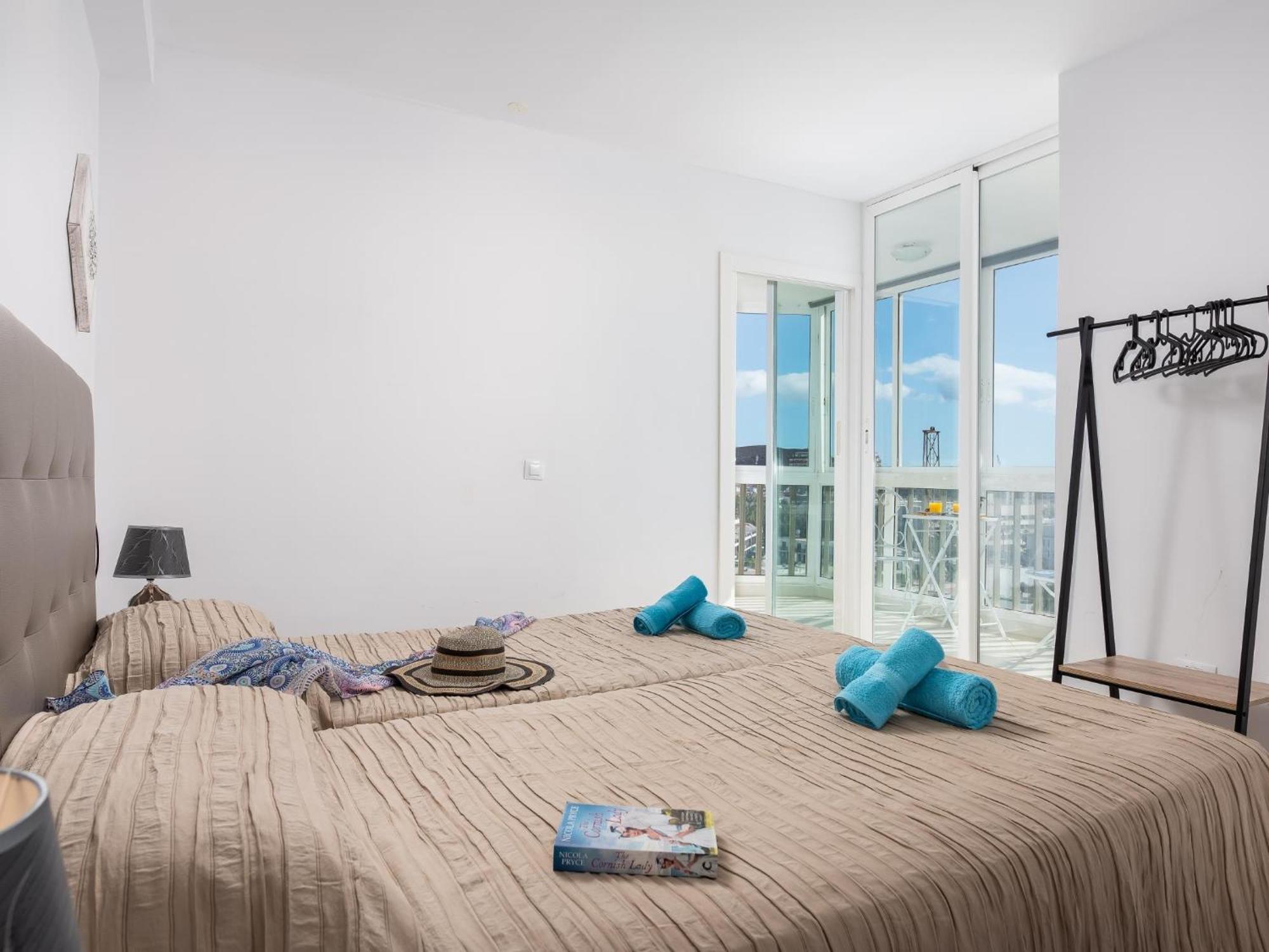 Apartment 8d. Modern Flat In Americas Playa de las Americas (Tenerife)